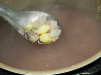 step5: 因為我喜歡吃綿綿的芋頭，所以選擇豆類/蹄筋的功能，喜歡有口感的，可以選煮湯的功能