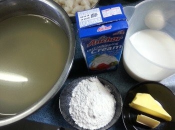 step5: 再預備好白汁湯料