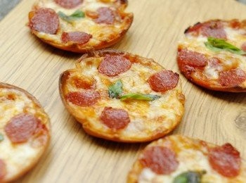 step6: 放入焗爐200度焗12至15分鐘，至芝士溶化即成！