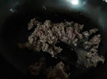 step4: 炒至8分熟後盛起