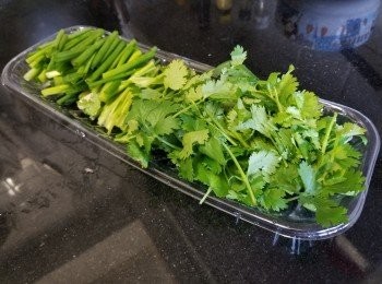 step7: 蔥段，芫茜