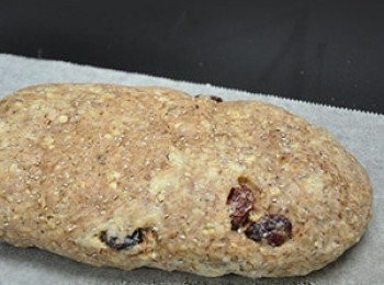 step14: 第二次烘焙:烤箱175度C，20分鐘，讓餅乾整體硬脆。