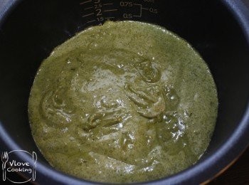 step8: 倒入飯煲內, 用cake 模式(40分鐘) ok!