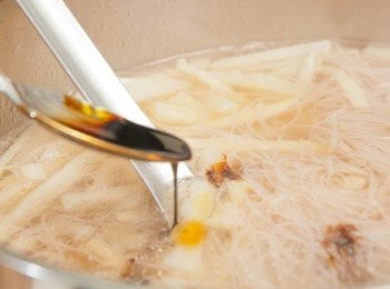 step5: 吃時放九層塔, 芫茜及烏醋更惹味