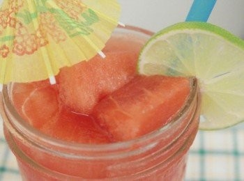 step7: 很清新獨特滋味唷~~ 不愛西瓜的我也一直大口喝呢&gt;////