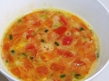 step4: 將（3）& 蔥粒 & 鹽加入（2），攪拌均勻。