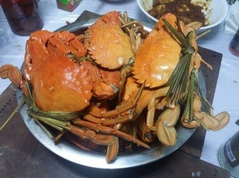 step2: 清洗後，連水草隔水蒸15分鐘