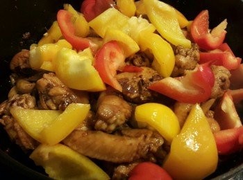 step6: 放上燈籠椒，蓋上