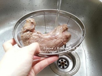 step3: 將牛展先盛起沖一沖洗