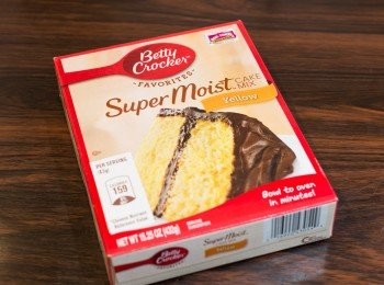 step11: 食譜用的是 Betty Crocker Yellow Cake Mix