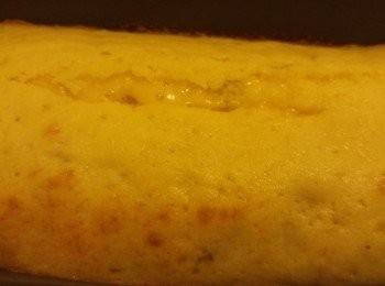 step2: 160度焗15分鐘,攞出蛋糕在蛋糕中間用刀輕一條直線,再用錫紙蓋住蛋糕,轉用180度焗30分鐘。