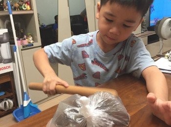 step3: 用棒打碎備用