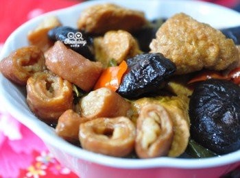 step6: 看起來複雜，卻是簡單的一道燉滷，只要備妥<span class="group_1">食材</span>，不管燉滷幾次，有了大同電鍋通通搞定囉!