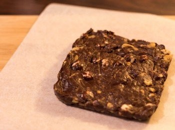 step8: 靜置三小時以上或直至硬身，取出，可切成任何形狀