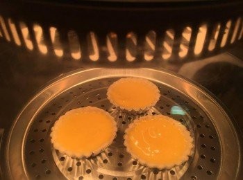 step6: 預熱焗爐後，以200度焗約15分鐘至表面金黃微燶