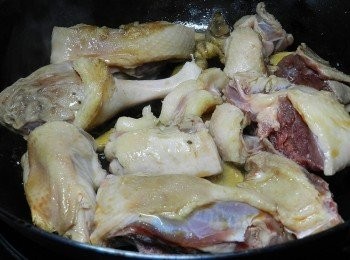 step3: 加入鴨肉炒一下