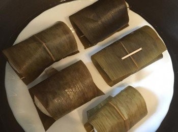 step9: 冷水下鍋，中慢火蒸30-35分鐘，趁熱享用！