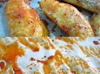 step4: 取出雞翅，先沾裹上1/3的<span class="group_3">醬汁</span>放上烤盤以預熱好的烤箱200度烤8～10分鐘，
雞翅連同烤盤上的汁液一起倒入深缽中加入剩下2/3的<span class="group_3">醬汁</span>沾裹均勻
即可盛盤食用！