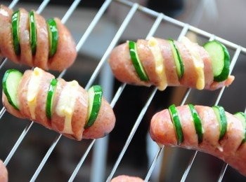 step4: 再放上烤架上烤，稍塗上一層椰子油增加快速燒烤與香氣