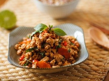 step5: 香辣好吃的打拋豬，讓你不再煩惱今天晚餐吃什麼了！！