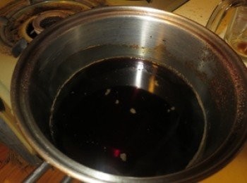 step1: 醬汁--醬油：味淋：水=1:1:3，混在一起煮開備用