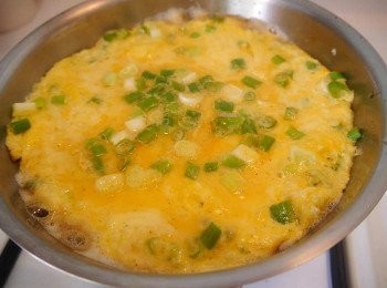 step5: *完成時間，可看個人喜歡蛋的熟度有多少。媽咪烘到表面8-9分熟~