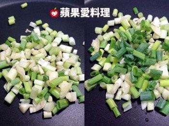 step3: 爆香：取出平底鍋，倒入少許油，下「葱白」和「蒜末」，開中火爆香。聞到香氣時，下「葱綠」，繼續爆香約10秒。