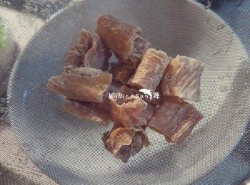 step3: 乾燥腐皮燙熟備用