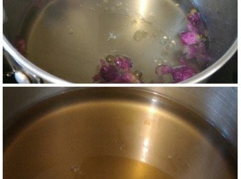 step1: 乾玫瑰花沖洗後與冰糖、375g水用小火煮至冰糖溶解後關火，蓋上蓋子焗15分鐘。隔出玫瑰花及加入馬蹄再煮沸然後關火。