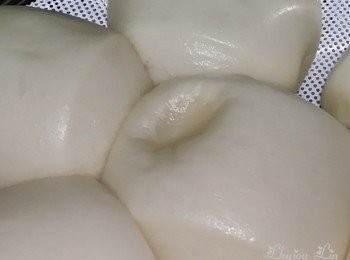 step5: 如果不刺穿氣泡, 完成的饅頭, 便有小洞, 外觀不美。