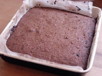 step8: 將整個烤盤放在涼架上待涼20至30分鐘