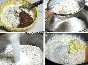step2: 將粉類《低筋麵粉、泡打粉、可可粉(或起士粉)》一起拌勻
使用篩網把粉類材料先篩進一只大鋼盆中
再加入細砂糖和鹽，還有冷凍過的奶油小丁塊