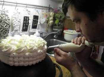 step11: 蛋糕頂層及邊緣奶油雕花(真功夫就是看這了)!