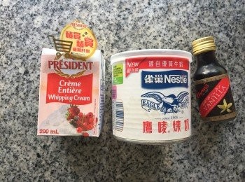 step1: 材料曬冷，留意一定係要用Whipping Cream