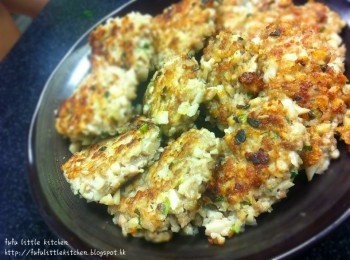 step4: 小火煎熟後，並煎至兩面金黃即可。