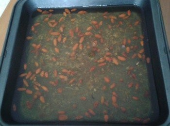 step5: 倒入容器內，待涼後放入冰箱冷藏兩小時即可