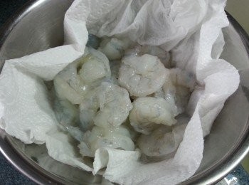 step3: 用廚房紙抹乾水份