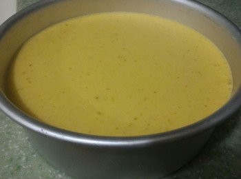 step8: 待芝士餅放涼後冷藏至少4小時，取出脫模便可。