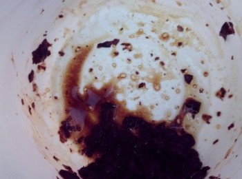 step3: 豆豉洗淨黎刴醉,用少許糖及麻油撈勻。
