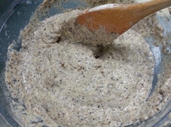 step5: 將麵粉與豆渣拌成糊狀