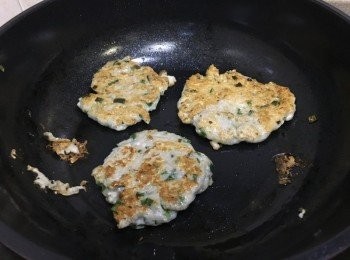 step6: 煎至兩邊金黃色