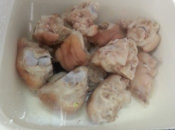 step4: 豬手浸冰水約10分鐘