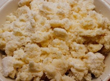 step7: 完成後均勻鋪在<span class="group_1">蘋果</span>上, 放入己預熱200°c 焗爐焗20分鐘~食得!!