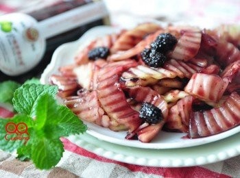 step4: 冰涼取出享用，酸酸甜甜還有桑葚果粒的口感，風味極佳喔!