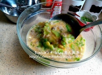 step5: 再加入魚肉 , 蔥粒拌勻靜待10分鐘