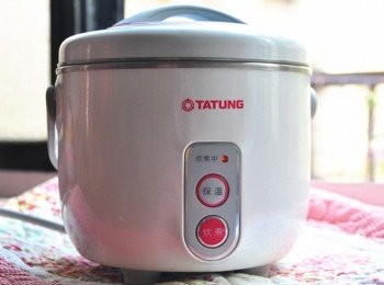 step6: 家中有一個好用的大同電鍋，就能伴你度過每一個季節，做出四季美味好料理喔!