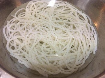 step3: 然後撈起過冷水備用