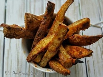 step2: 放入預熱焗爐，200度焗10分鐘，轉烤(grill) 10分鐘，熄左温度，轉風吹5-10分鐘。。開餐了！外脆內軟，蕃薯本身好甜。超正!