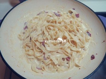 step7: 加入煮過7.8熟的麵條拌勻即可起鍋