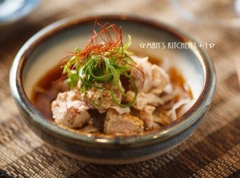 step4: 在這炎熱又漫長的夏天，涼拌菜絕對是妳不可不學的美味料理之一。